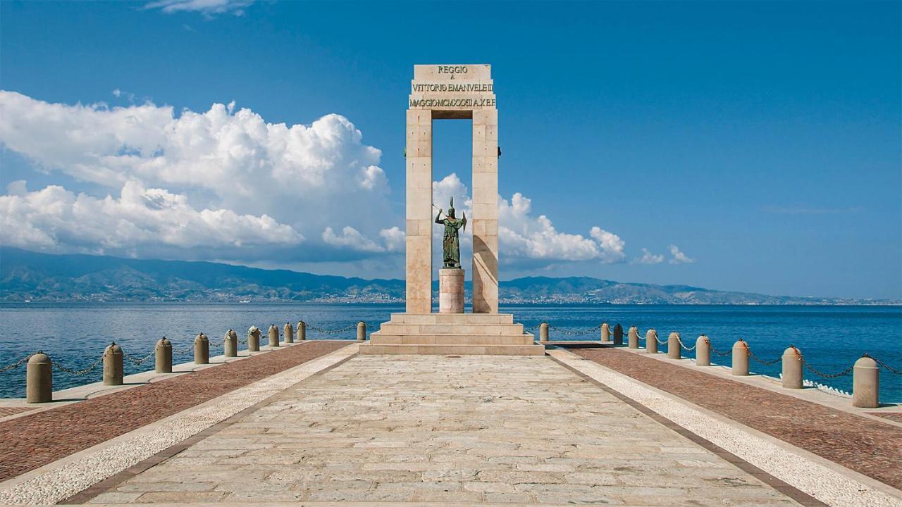 Il Laureato Apartment Reggio di Calabria Ngoại thất bức ảnh
